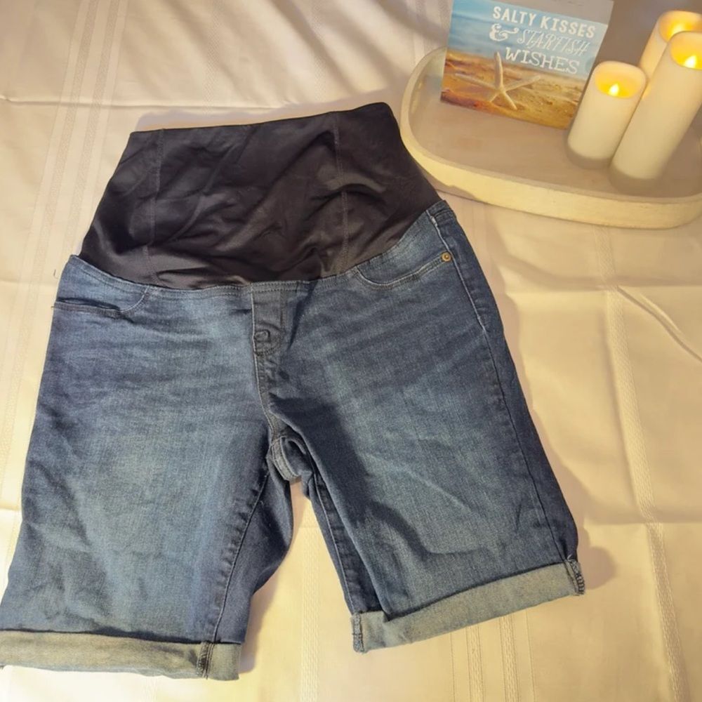 Isabel Maternity by Ingrid & Isabel High Waist Blue and Black Shorts Size10
